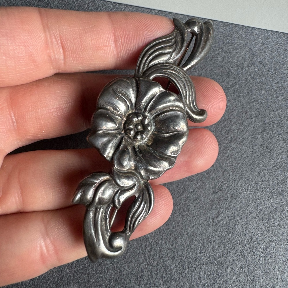 Vintage Sterling Silver Floral Brooch